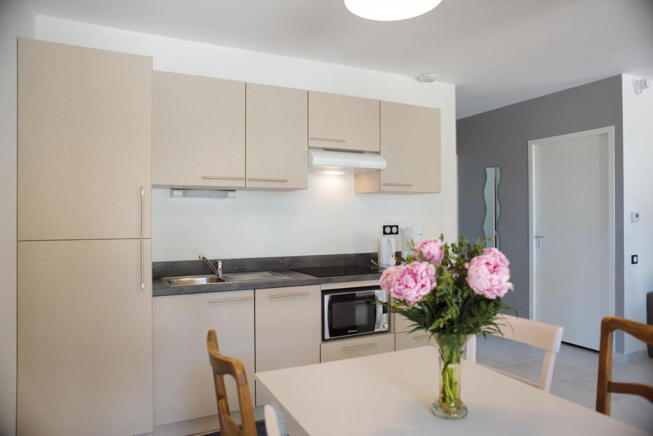 Appartements Des Joncas Martigues Exterior foto